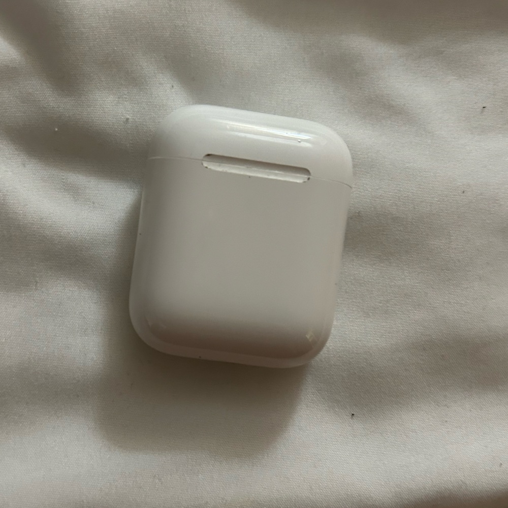 Apple AirPods 2nd Generation